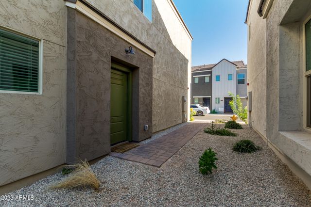 2268 W LAURIE Lane, Phoenix, AZ 85021
