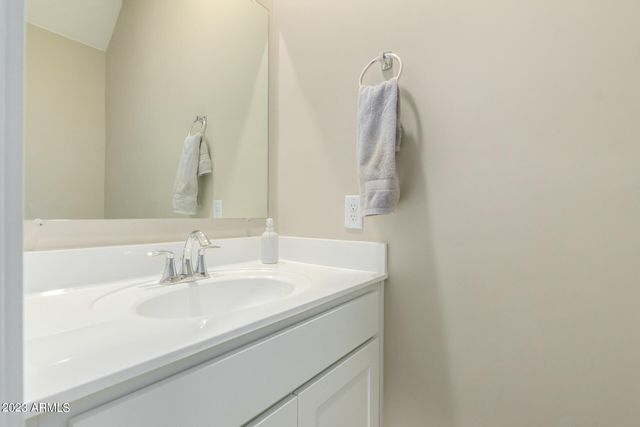 2268 W LAURIE Lane, Phoenix, AZ 85021