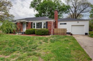 2459 South Roanoke Avenue, Springfield, MO 65807
