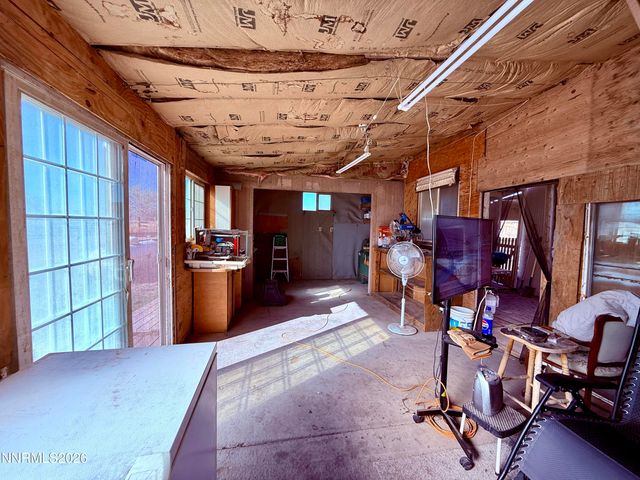 20 Penrose Lane, Yerington, NV 89447