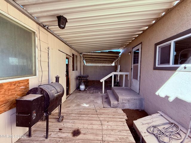 20 Penrose Lane, Yerington, NV 89447