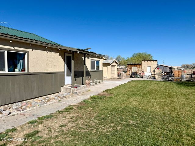 20 Penrose Lane, Yerington, NV 89447