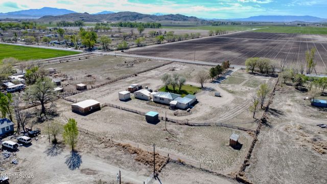 20 Penrose Lane, Yerington, NV 89447