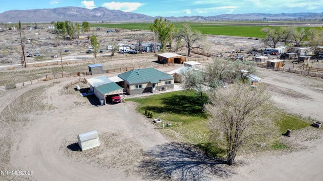 20 Penrose Lane, Yerington, NV 89447