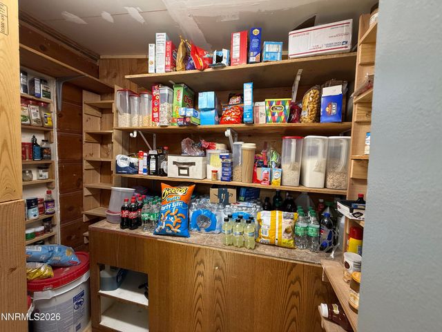 20 Penrose Lane, Yerington, NV 89447