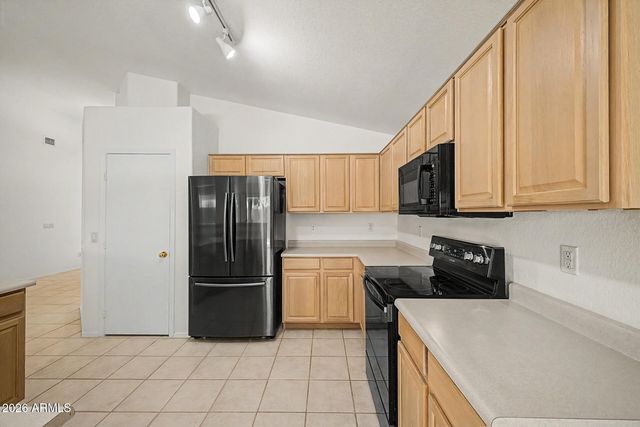 5253 W FRIER Drive, Glendale, AZ 85301