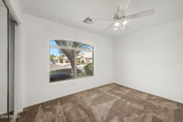 5253 W FRIER Drive, Glendale, AZ 85301