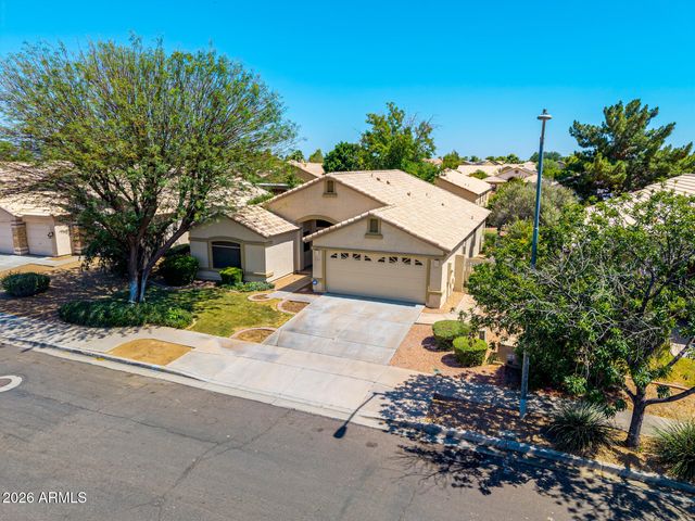 5253 W FRIER Drive, Glendale, AZ 85301