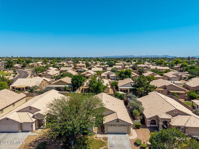 5253 W FRIER Drive, Glendale, AZ 85301