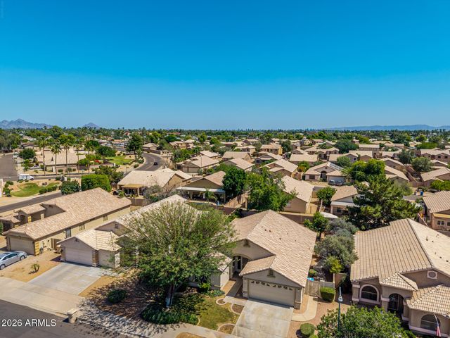 5253 W FRIER Drive, Glendale, AZ 85301