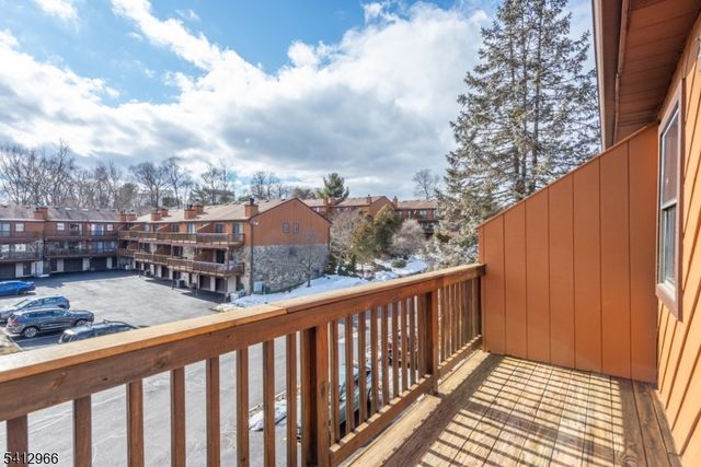 16 Brookside Hts G, Wanaque Boro, NJ 07465