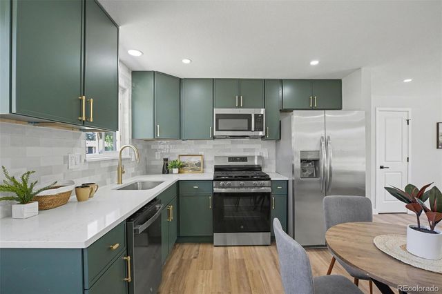 6163 W 78th Avenue, Arvada, CO 80003