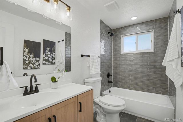 6163 W 78th Avenue, Arvada, CO 80003