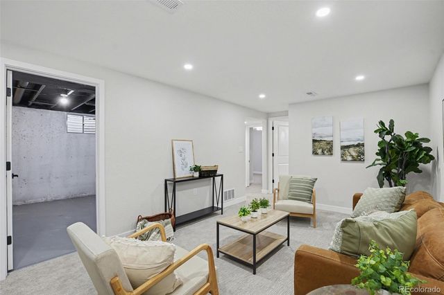 6163 W 78th Avenue, Arvada, CO 80003