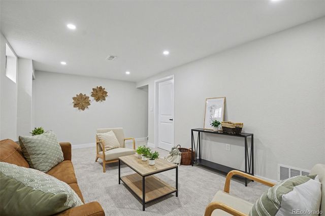 6163 W 78th Avenue, Arvada, CO 80003