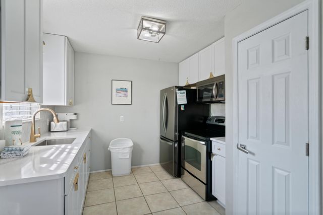 66 Pompano Street, Destin, FL 32541