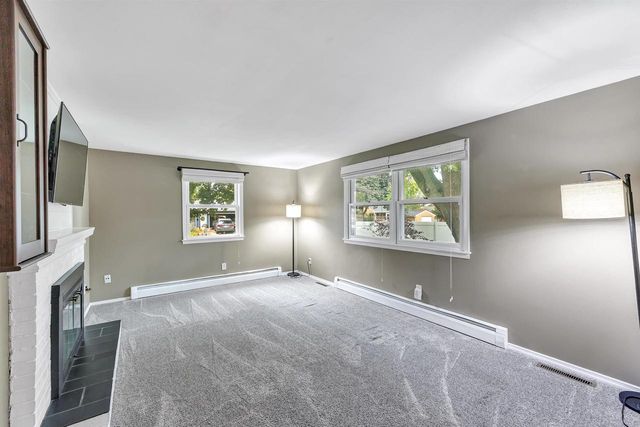 505 WAUBAUNUQUA TRAIL, De Pere, WI 54115