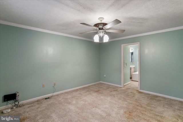 273 HICKORY LN, Augusta, WV 26704