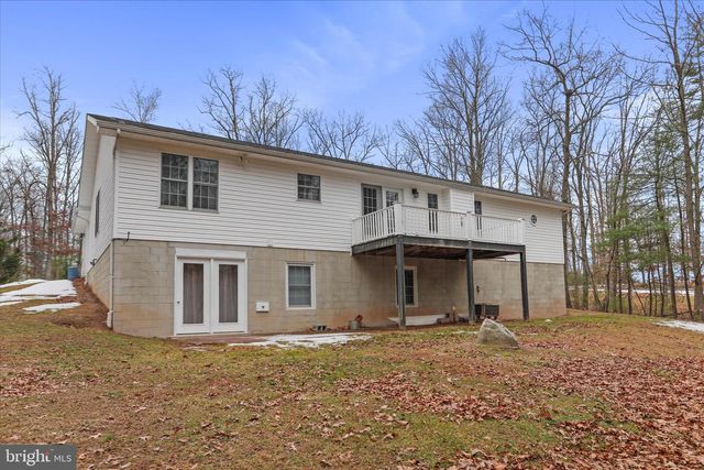 273 HICKORY LN, Augusta, WV 26704