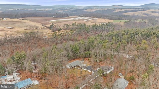 273 HICKORY LN, Augusta, WV 26704