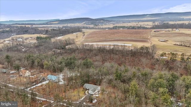 273 HICKORY LN, Augusta, WV 26704