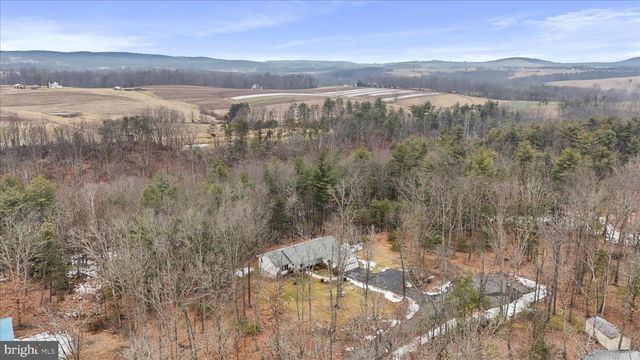 273 HICKORY LN, Augusta, WV 26704