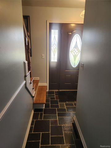 6103 Trenton Drive, Flint Charter Township, MI 48532