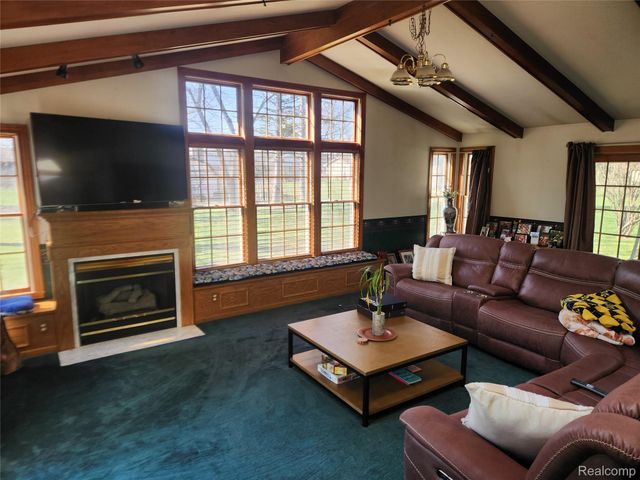 6103 Trenton Drive, Flint Charter Township, MI 48532