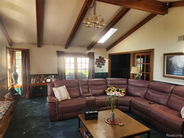 6103 Trenton Drive, Flint Charter Township, MI 48532