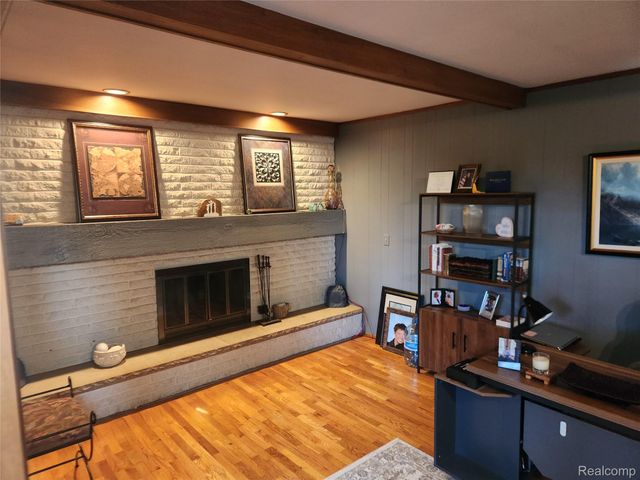 6103 Trenton Drive, Flint Charter Township, MI 48532