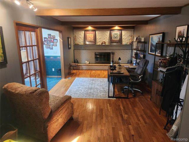 6103 Trenton Drive, Flint Charter Township, MI 48532