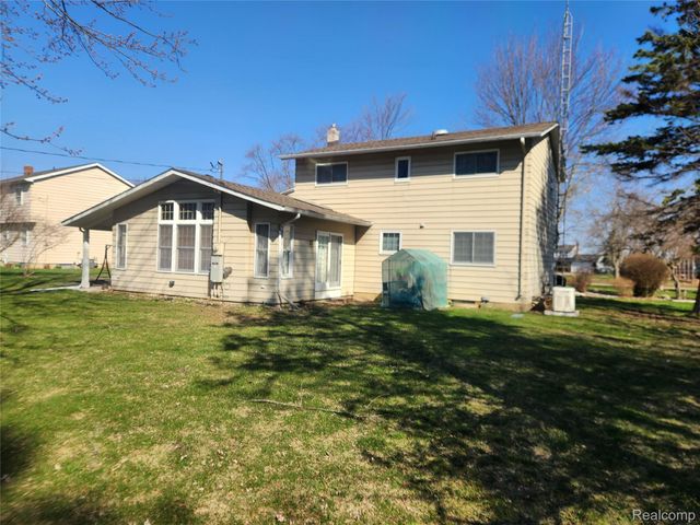 6103 Trenton Drive, Flint Charter Township, MI 48532