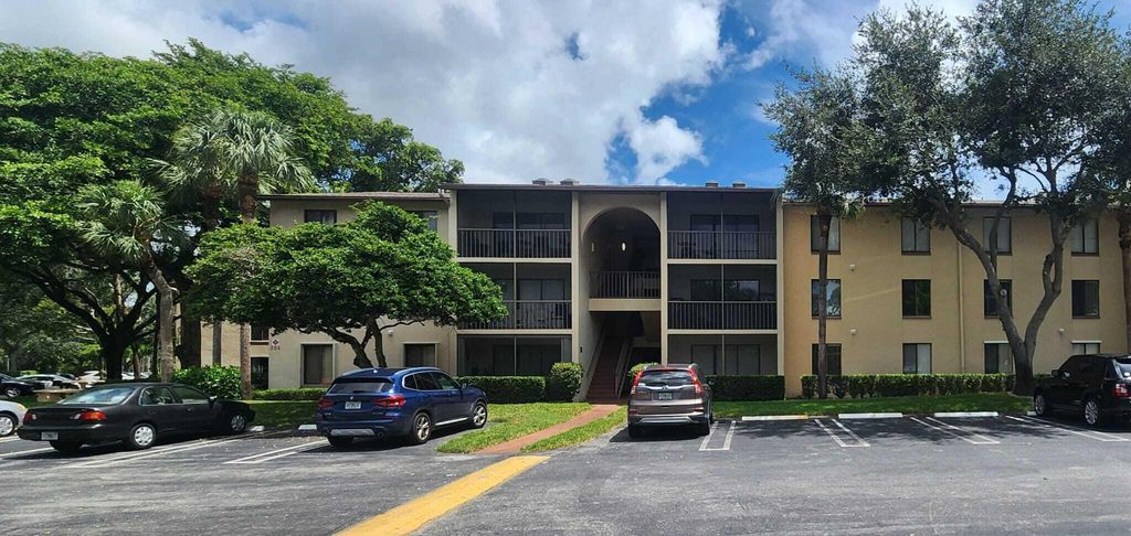 206 Foxtail Drive D1, Greenacres, FL 33415