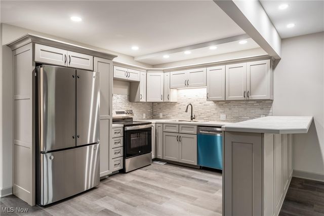 7115 East Pike, Zanesville, OH 43701