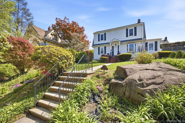 35-19 165th Street, Flushing, NY 11358