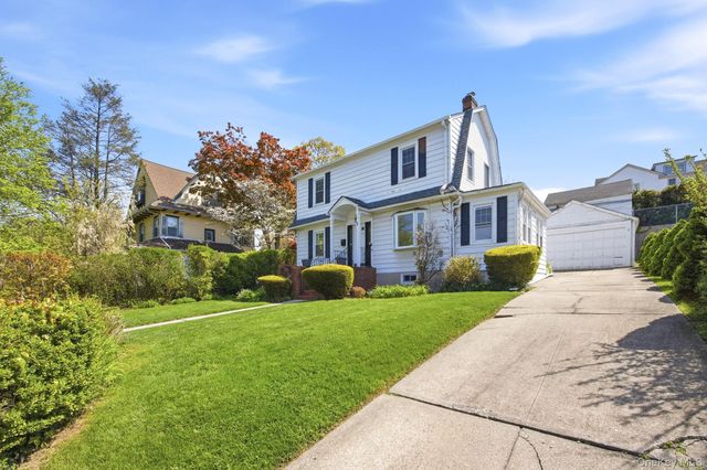 35-19 165th Street, Flushing, NY 11358