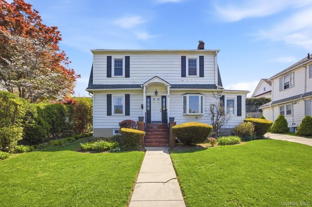 35-19 165th Street, Flushing, NY 11358