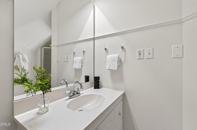 107 Callard Run, Chapel Hill, NC 27514