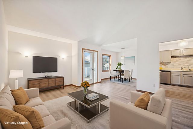 4143 Meadowlark Point, Eagan, MN 55122