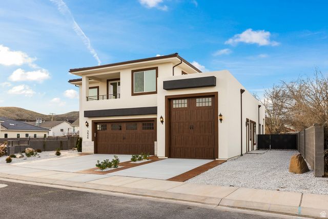 226 E 1100 N, Hurricane, UT 84737