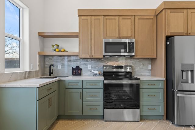 226 E 1100 N, Hurricane, UT 84737