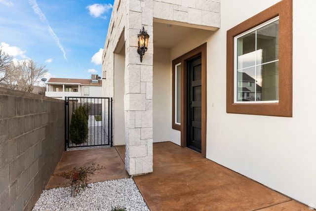 226 E 1100 N, Hurricane, UT 84737