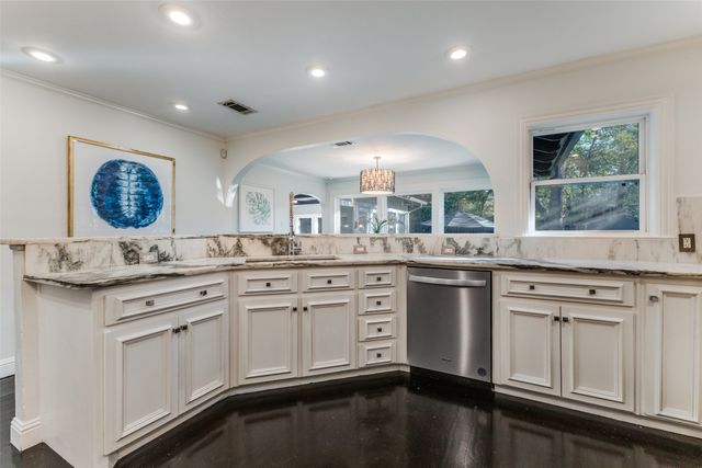 3778 Shorecrest Drive, Dallas, TX 75209