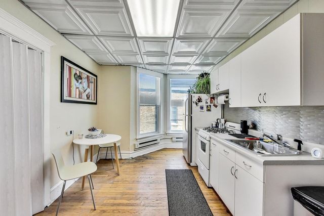 25 Webster Avenue, Highwood, IL 60040