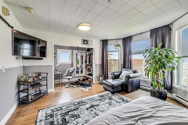 25 Webster Avenue, Highwood, IL 60040