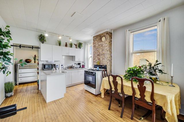 25 Webster Avenue, Highwood, IL 60040