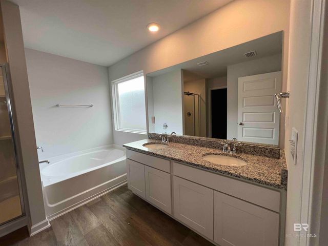 10928 Northern Dancer Court, Daphne, AL 36526