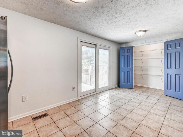 16 TURNMILL CT, Nottingham, MD 21236