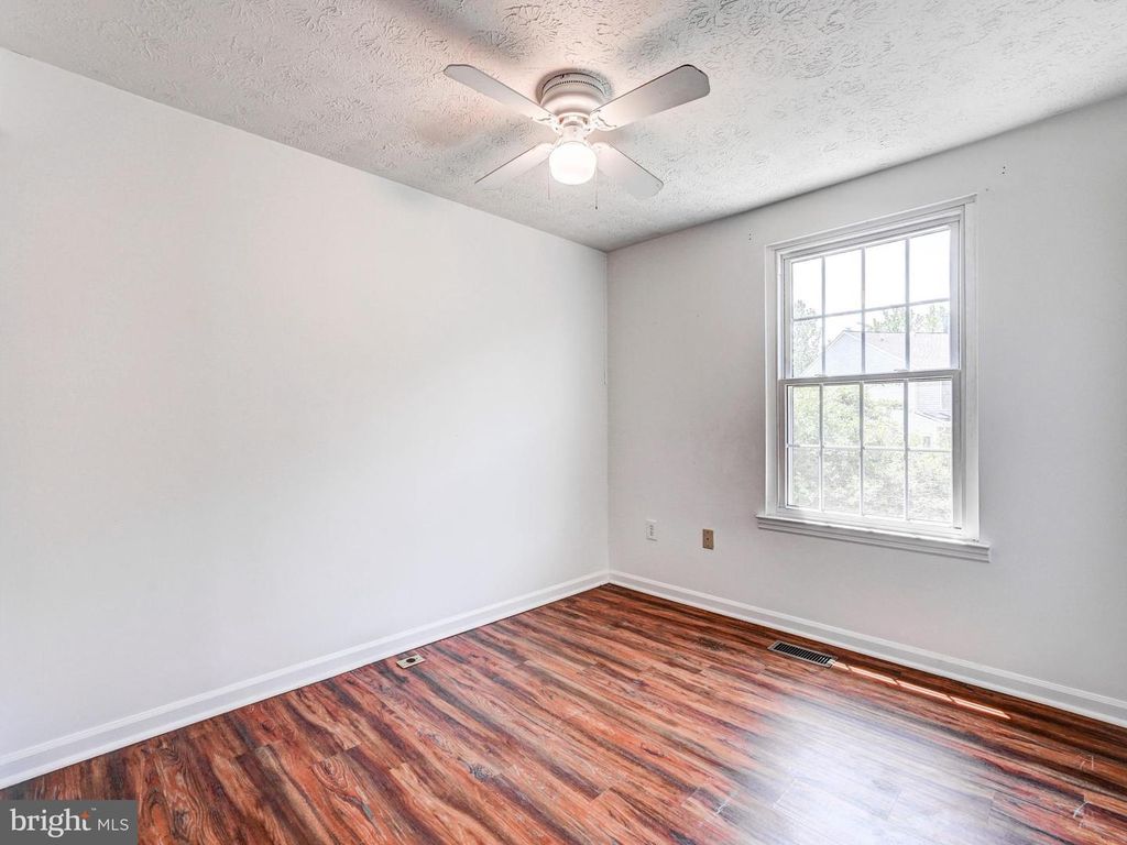 Image 22 of property listing at 16 TURNMILL CT, Nottingham, MD 21236
