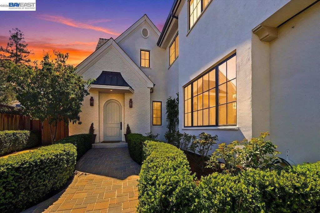 3550 Vine St, Pleasanton, CA 94566
